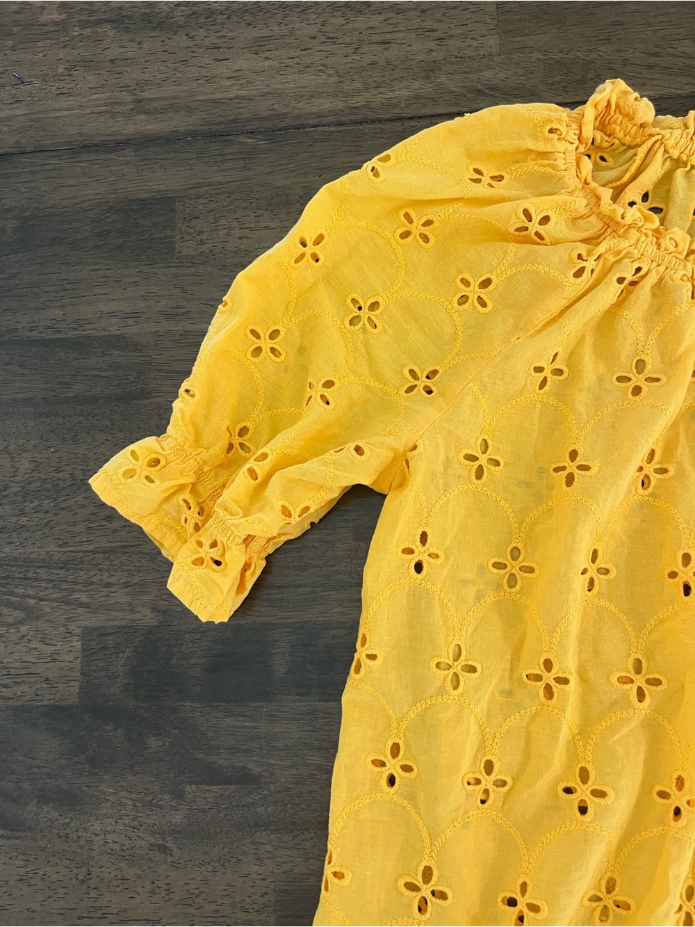 Cure Yellow Eyelet Ruffle-Neck Casual Top 100% Cotton Summer Spring Size Small - Picture 3 of 6